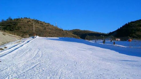 天津蓟县玉龙滑雪场