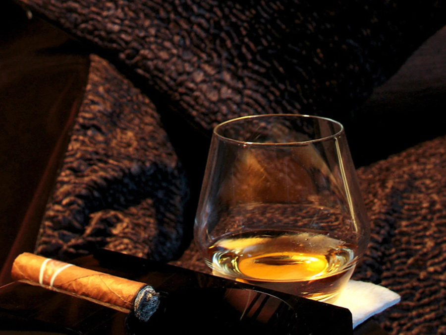 紅酒博物館&雪茄廊Wine Museum & Cigar Lounge - pic 1