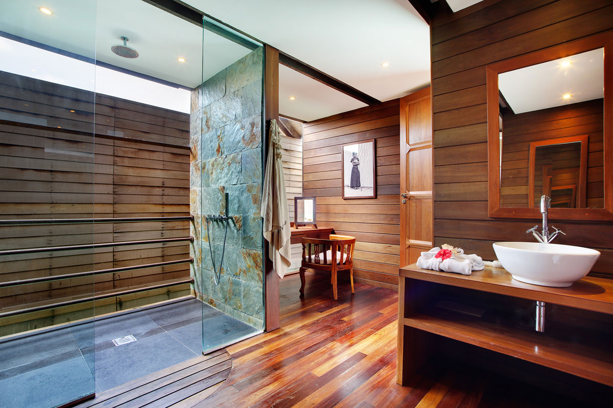 Overwater Villa Deluxe - Room Images 6