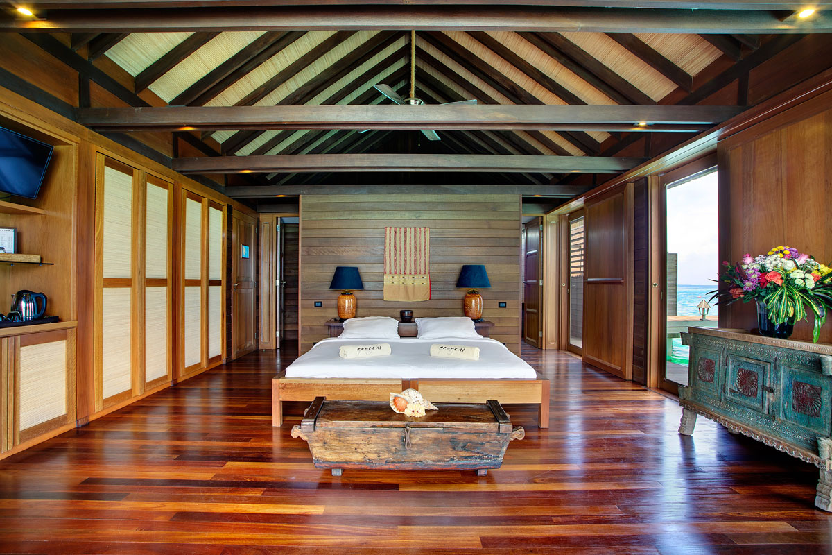 Overwater Villa Deluxe - Room Images 3