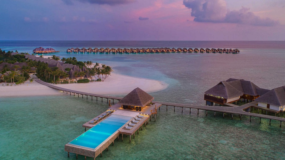 Undaras infinity pool - pic 1