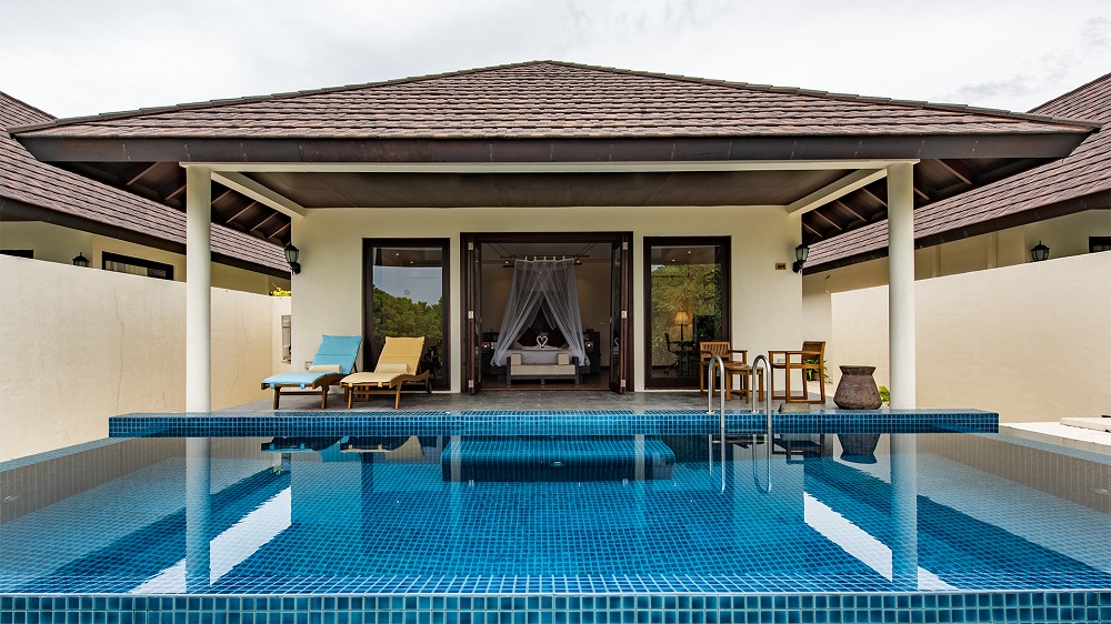 Sunset Beach Villa With Pol - Room Images 2