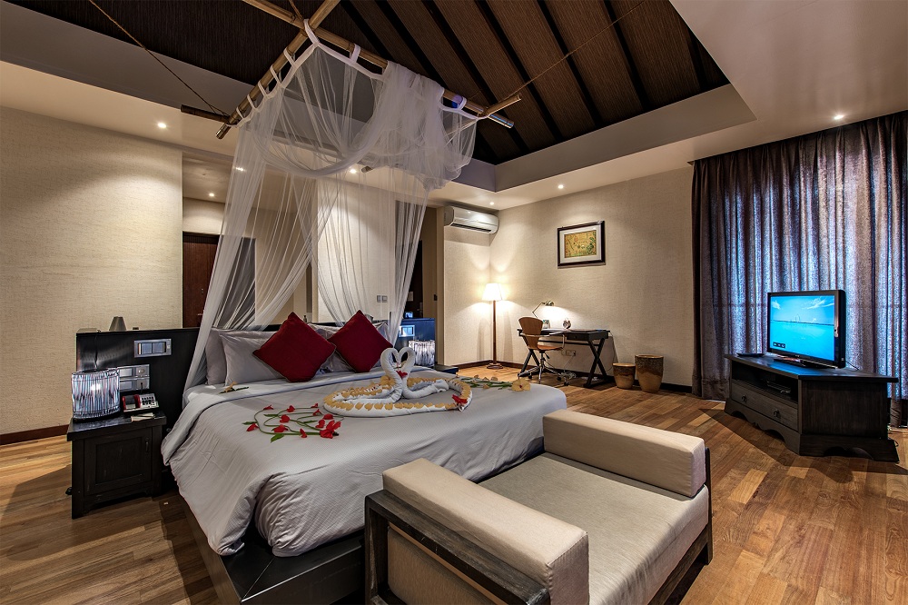 Sunset Beach Villa With Pol - Room Images 4