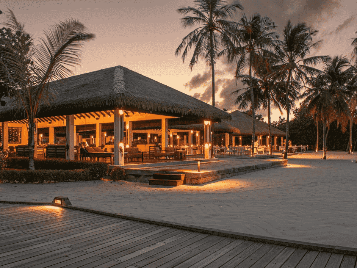 Palms Bar