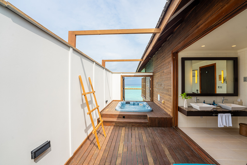 Ocean Jacuzzi Villa - Room Images 3