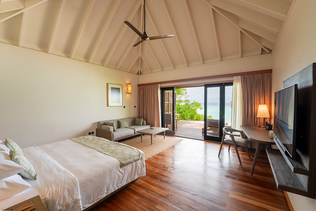 Sunset Jacuzzi Beach Villa - Room Images 5