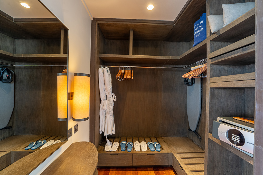 Sunset Ocean Villa - Room Images 6